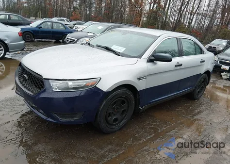 2013 Ford Police Interceptor из США, поврежденный, VIN 1FAHP2M8XDG158178